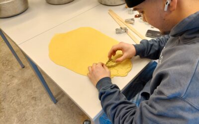 Gemeinsam Guetsli backen – ein gelungener Event vor den Weihnachtsferien